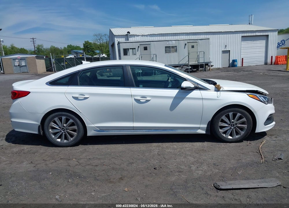 2016 HYUNDAI SONATA VIN: 5NPE34AF7GH392737