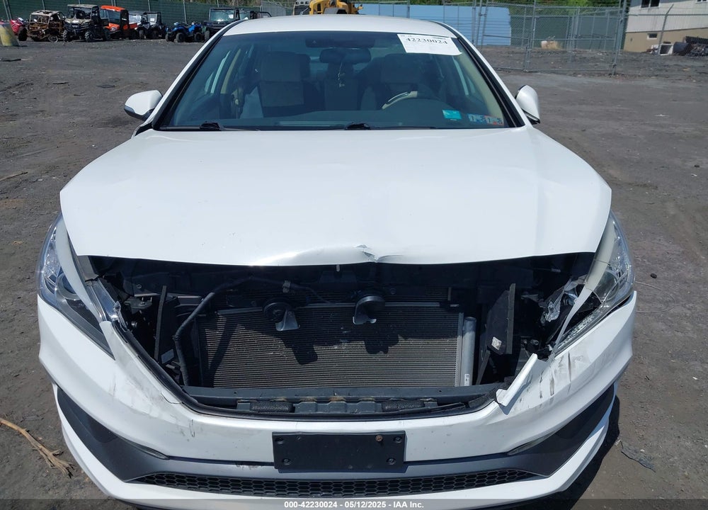 2016 HYUNDAI SONATA VIN: 5NPE34AF7GH392737