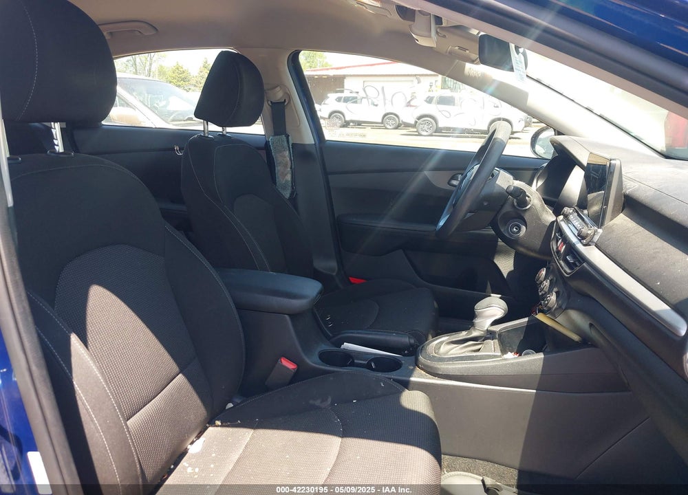 2021 KIA FORTE LXS VIN: 3KPF24AD4ME277261