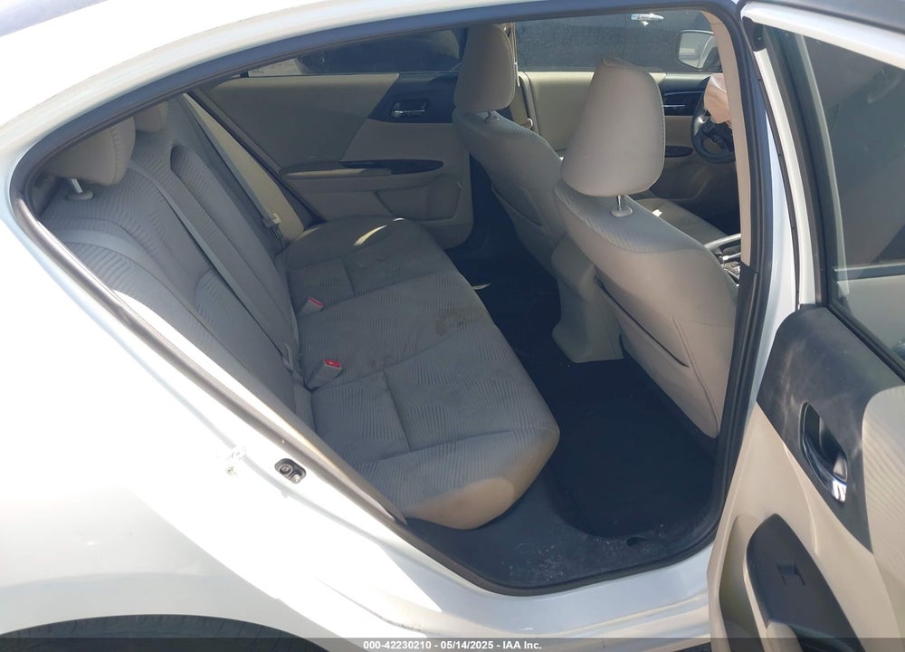 2017 HONDA ACCORD VIN: 1HGCR2F34HA271215