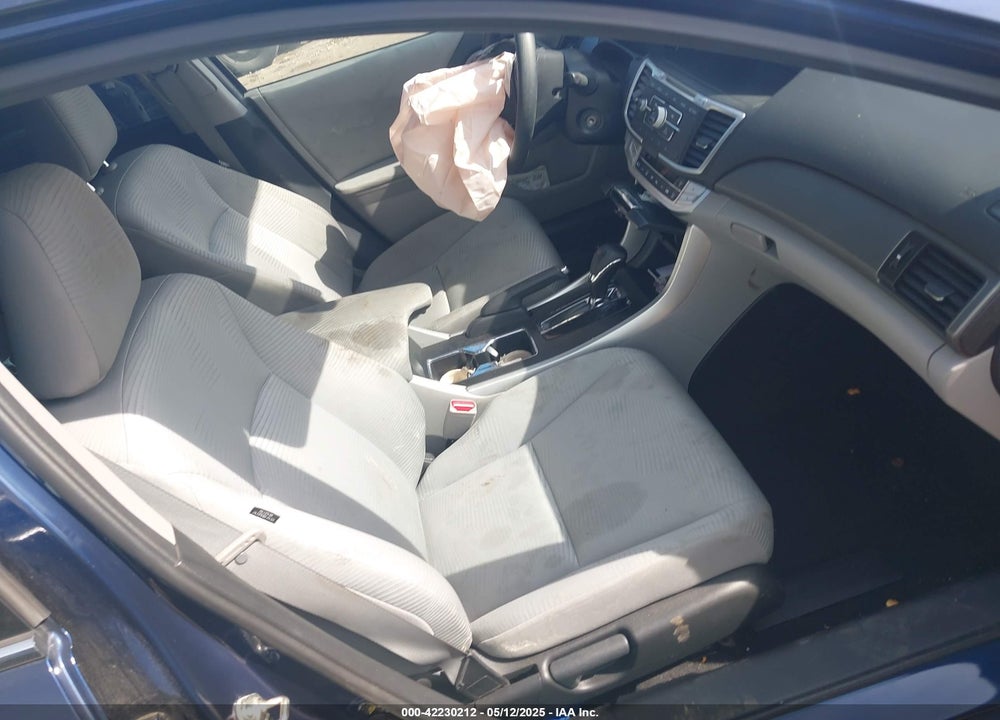 2015 HONDA ACCORD VIN: 1HGCR2F38FA032909