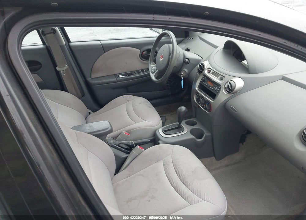 2004 SATURN ION 2 VIN: 1G8AJ52F64Z215376