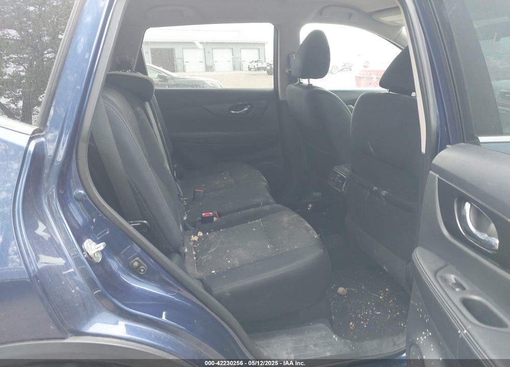 2018 NISSAN ROGUE SV VIN: 5N1AT2MV1JC733375