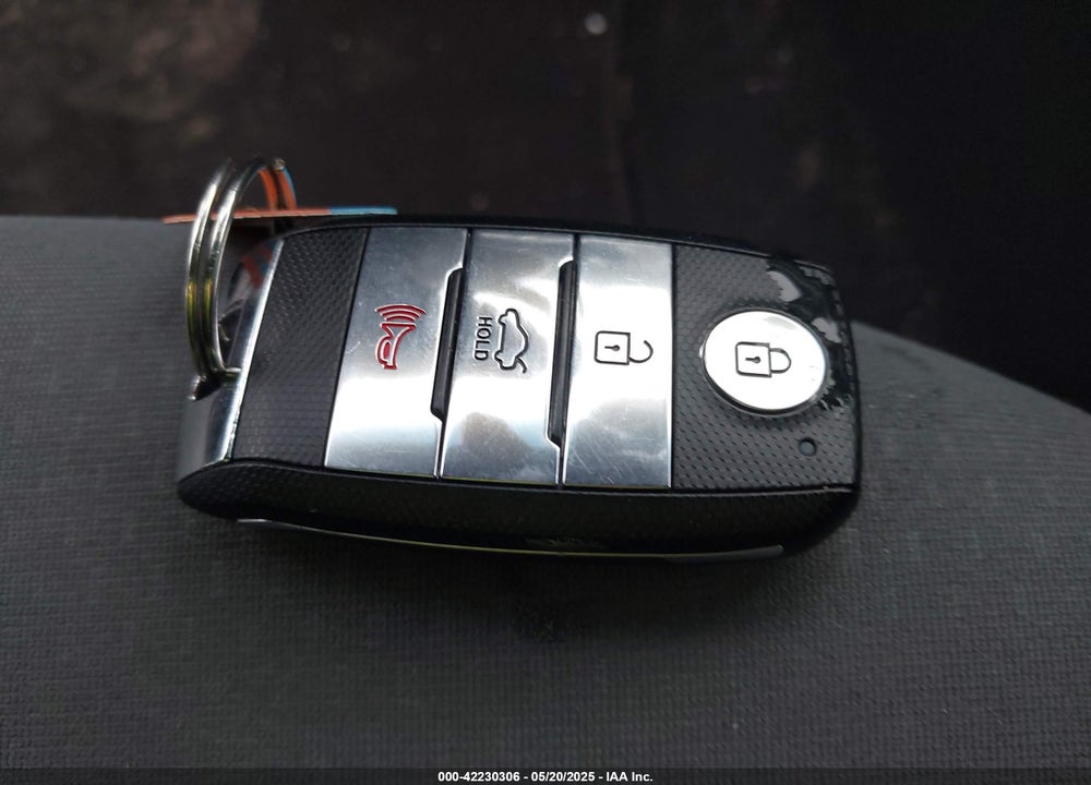 2015 KIA OPTIMA HYBRID VIN: KNAGM4AD2F5083676