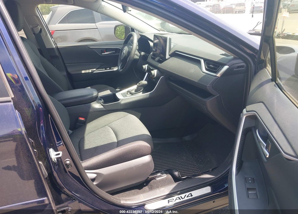 2024 TOYOTA RAV4 HYBRID VIN: JTMRWRFVXRJ058637