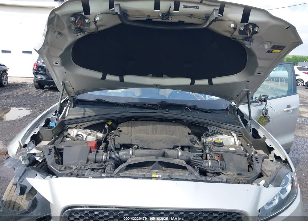 2017 JAGUAR F-PACE VIN: SADCJ2BV6HA881652