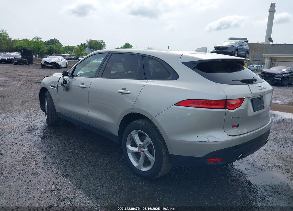 2017 JAGUAR F-PACE VIN: SADCJ2BV6HA881652