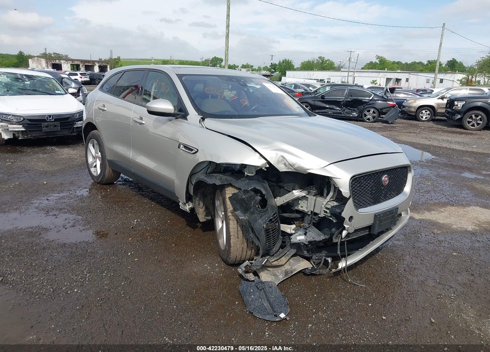 2017 JAGUAR F-PACE VIN: SADCJ2BV6HA881652