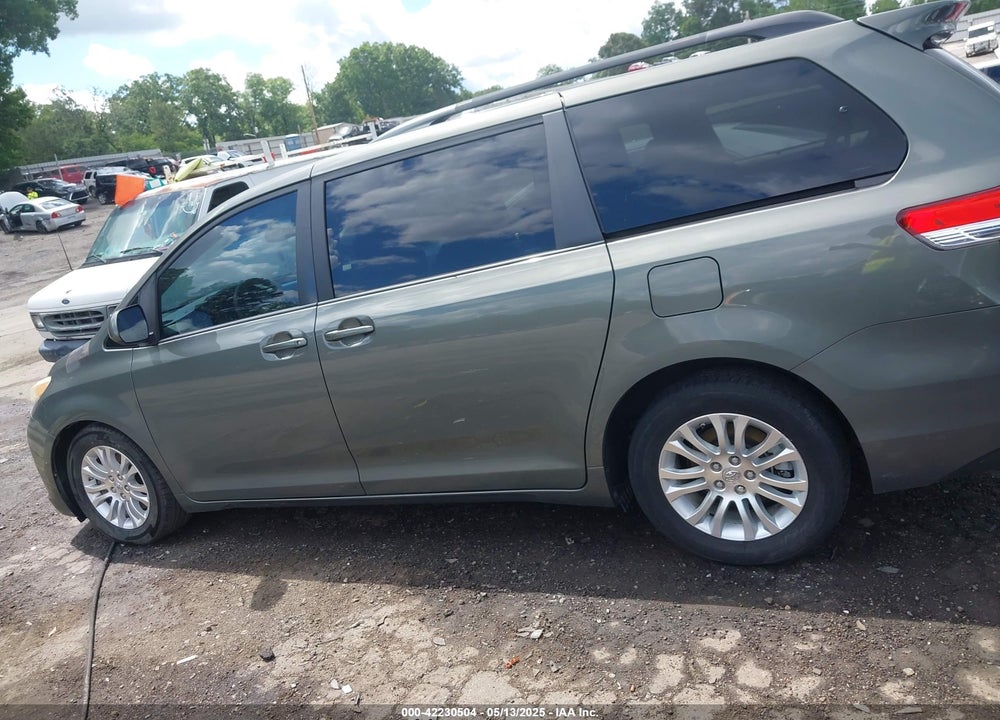 2011 TOYOTA SIENNA VIN: 5TDYK3DC7BS123412