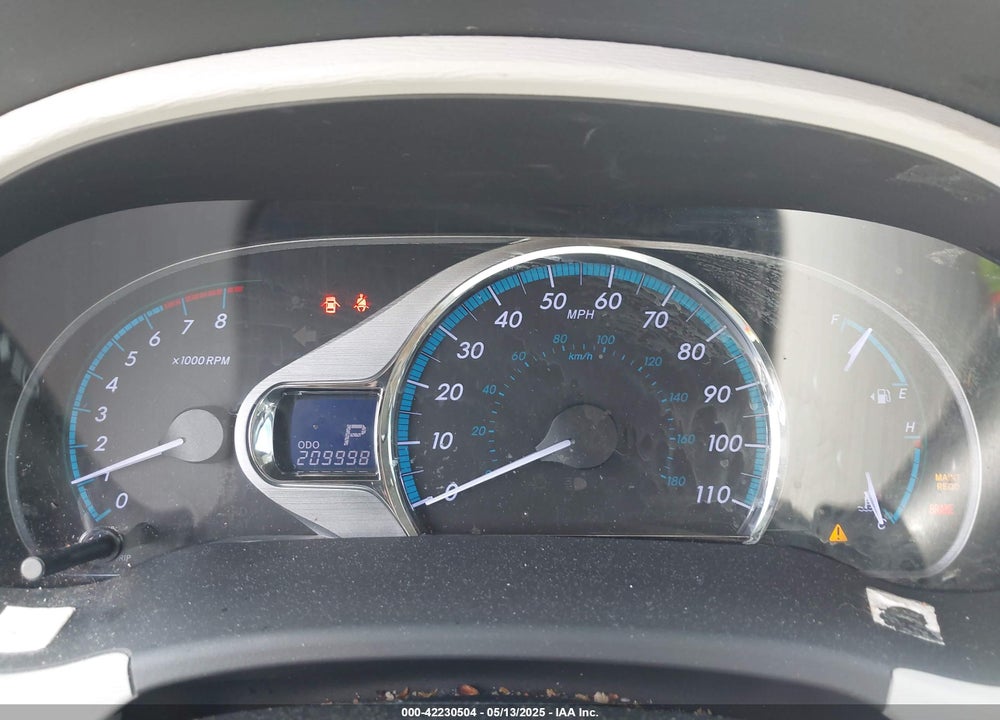 2011 TOYOTA SIENNA VIN: 5TDYK3DC7BS123412