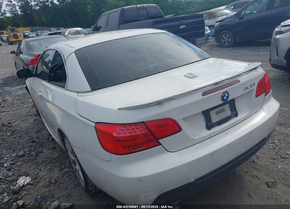 2011 BMW 3 SERIES VIN: WBADW3C52BE540378