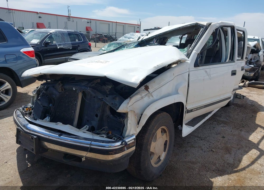 1999 GMC SUBURBAN 1500 SL VIN: 1GDFK16R0XJ728255