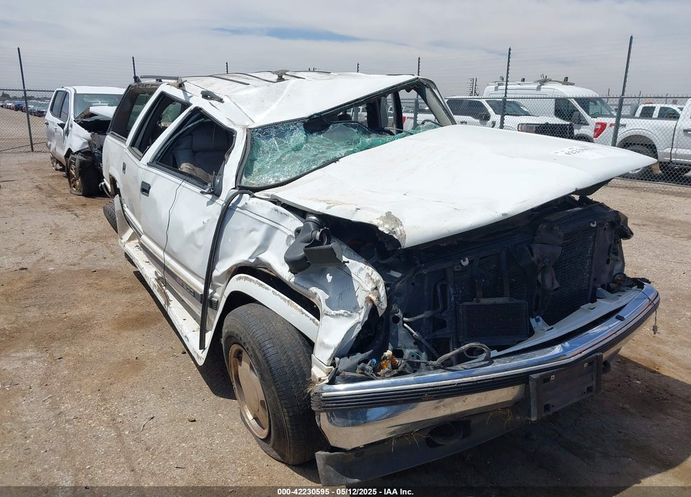 1999 GMC SUBURBAN 1500 SL VIN: 1GDFK16R0XJ728255