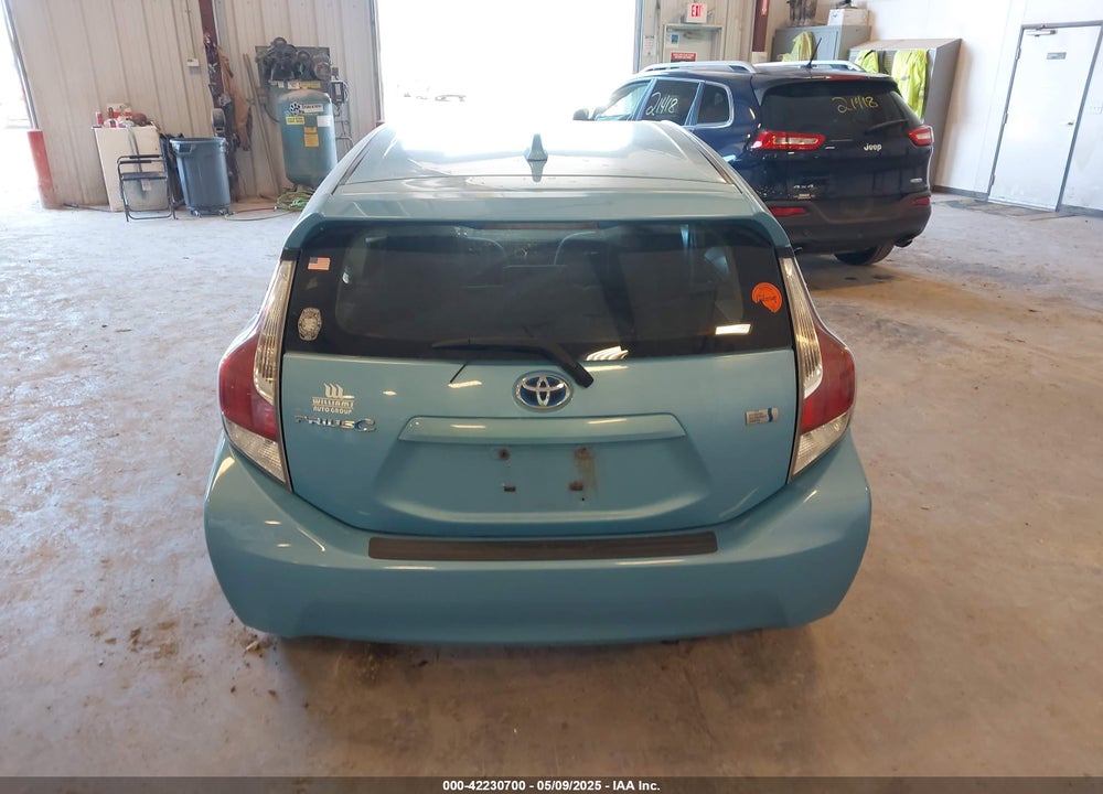 2015 TOYOTA PRIUS C VIN: JTDKDTB33F1089782