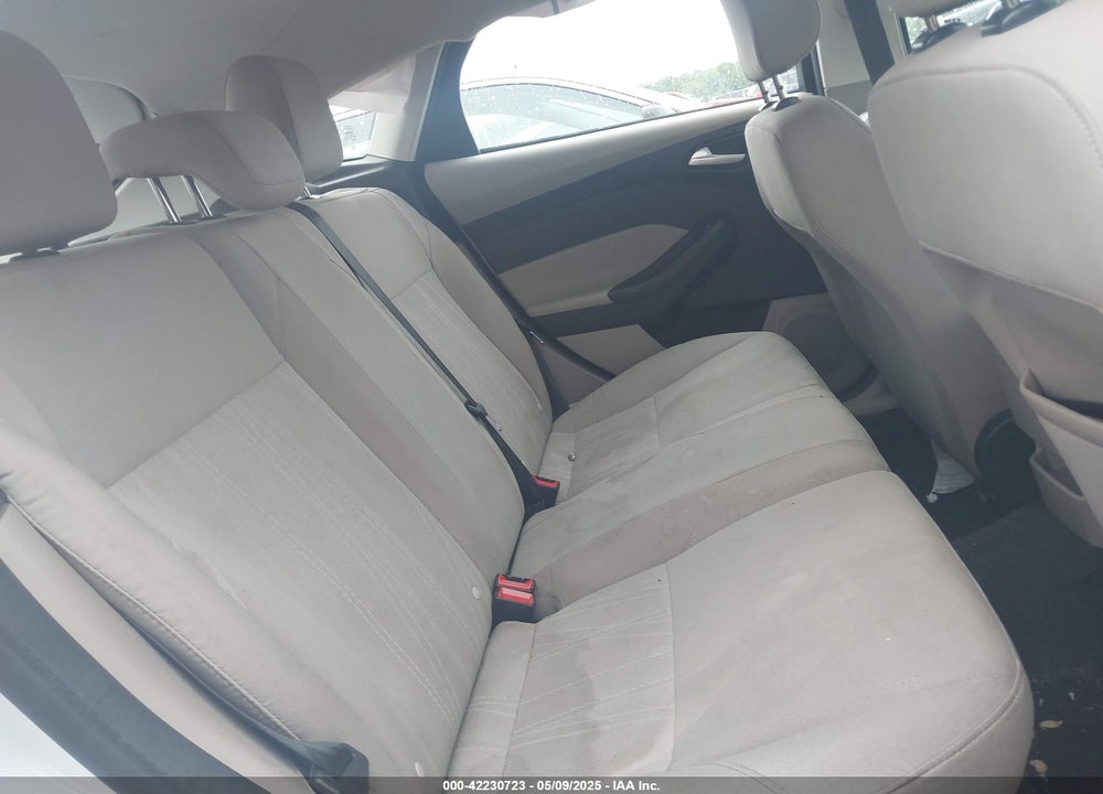 2018 FORD FOCUS VIN: 1FADP3K27JL218441