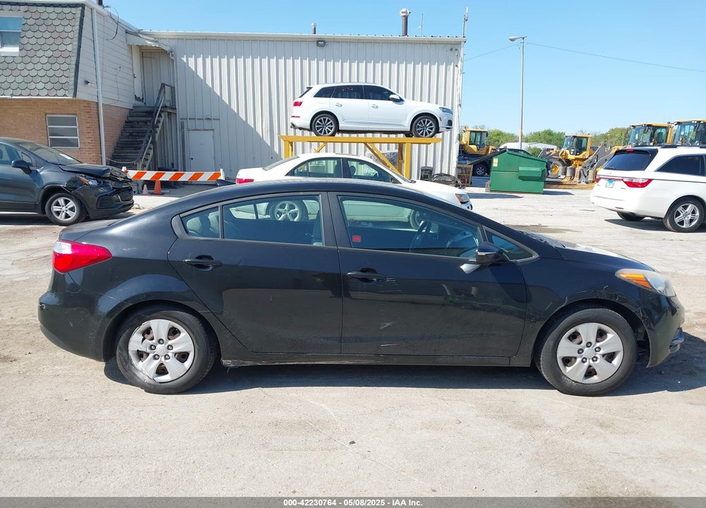 2015 KIA FORTE LX VIN: KNAFX4A61F5389207