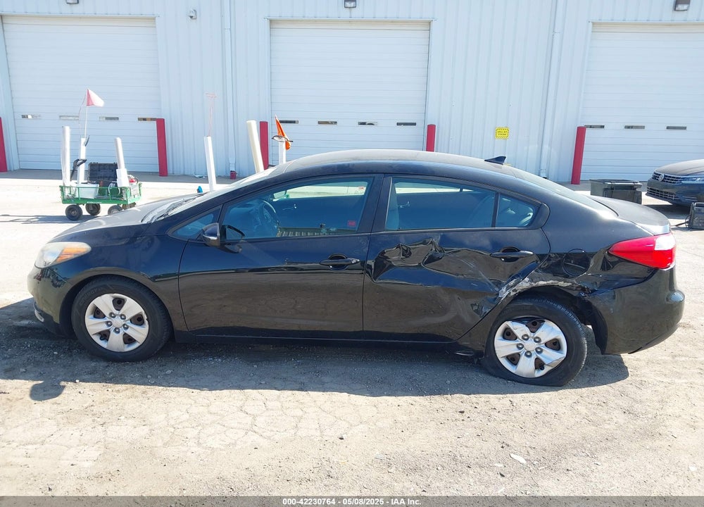 2015 KIA FORTE LX VIN: KNAFX4A61F5389207
