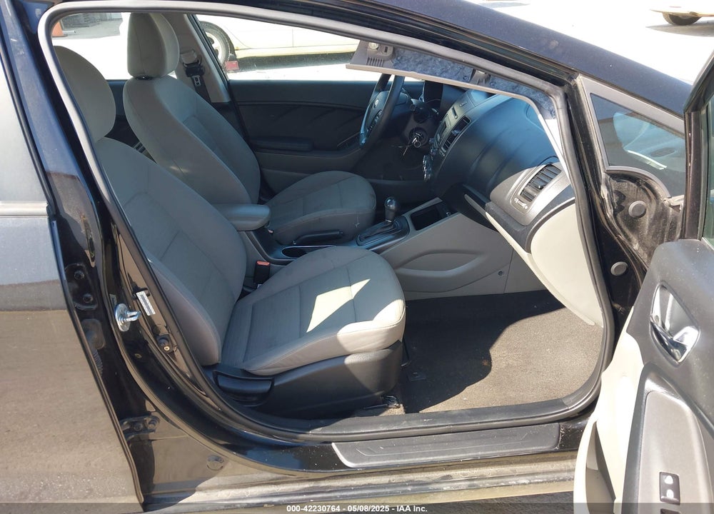 2015 KIA FORTE LX VIN: KNAFX4A61F5389207