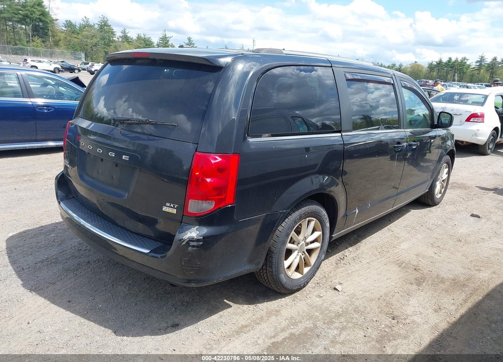 2018 DODGE GRAND CARAVAN SXT VIN: 2C4RDGCG1JR324739