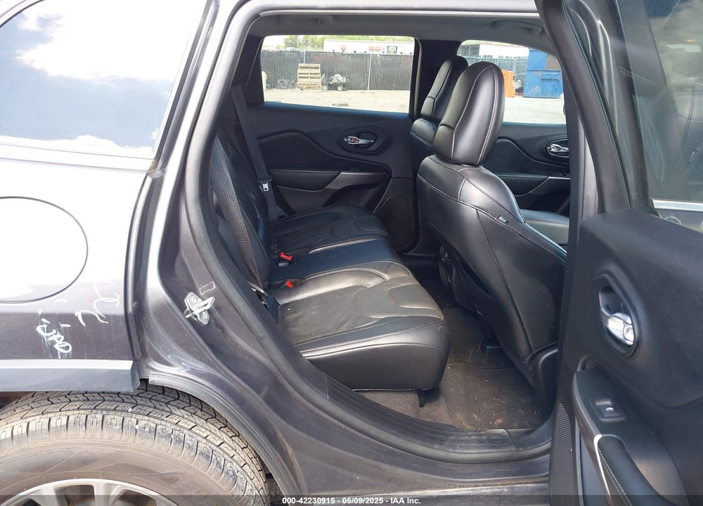 2021 JEEP CHEROKEE VIN: 1C4PJMMX0MD235006