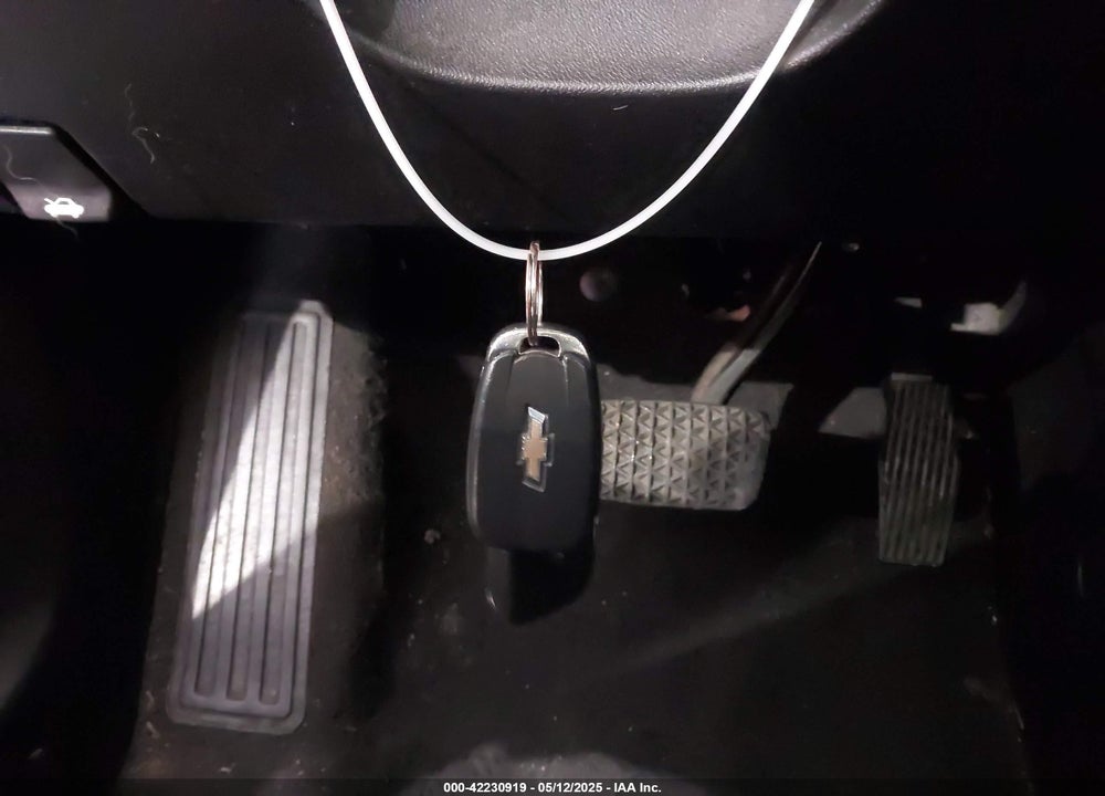 2019 CHEVROLET EQUINOX VIN: 3GNAXKEV8KS563512