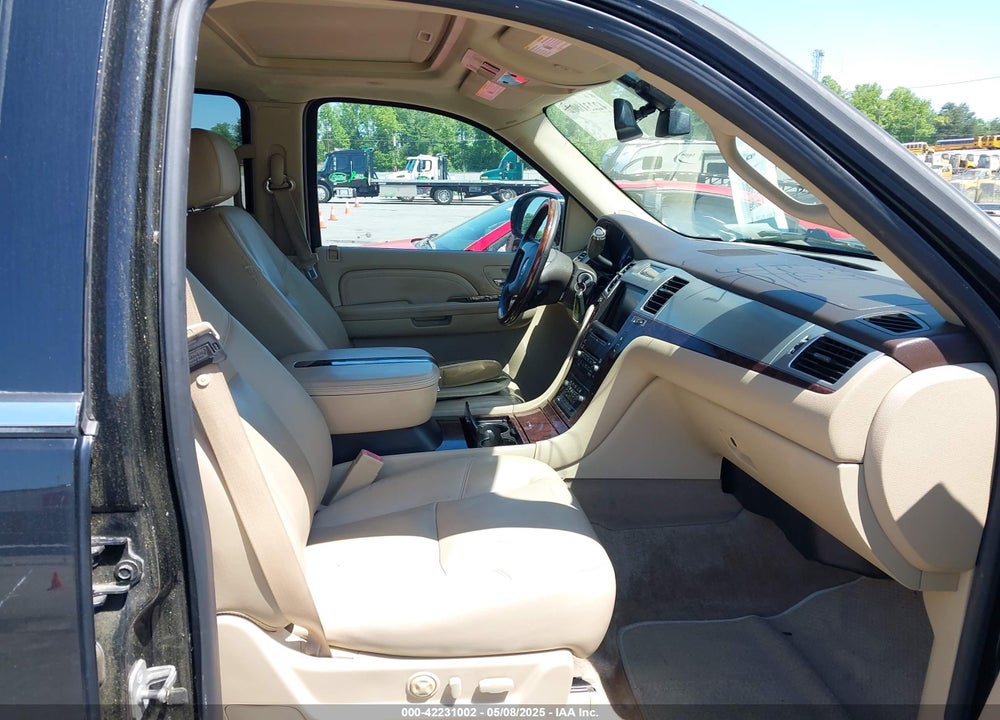 2009 CADILLAC ESCALADE STANDARD VIN: 1GYFC23209R227363