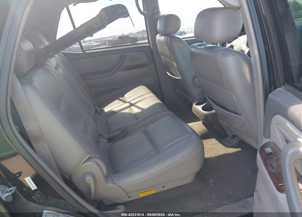 2002 TOYOTA SEQUOIA LIMITED V8 VIN: 5TDBT48A12S087265