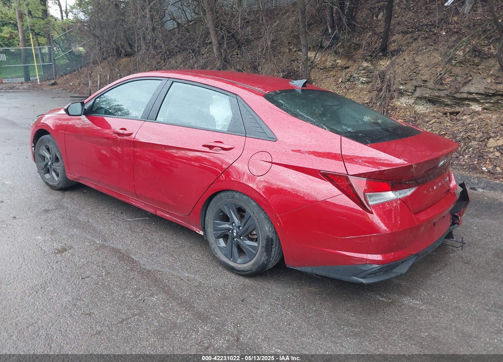 2021 HYUNDAI ELANTRA VIN: KMHLM4AG8MU210358