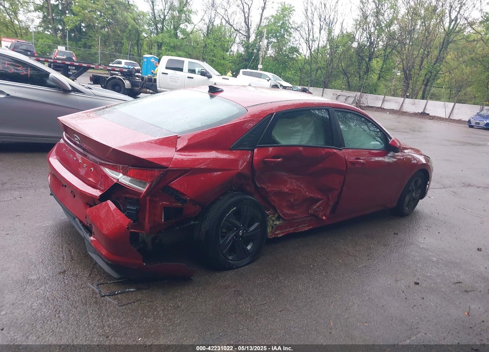 2021 HYUNDAI ELANTRA VIN: KMHLM4AG8MU210358