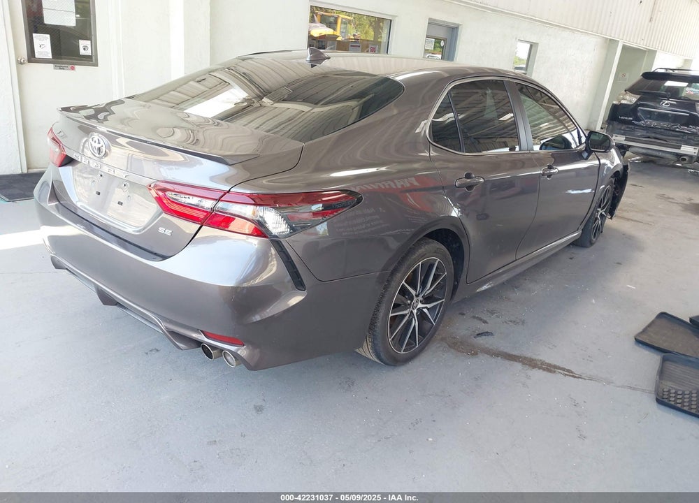 2022 TOYOTA CAMRY SE VIN: 4T1T11AK9NU640414