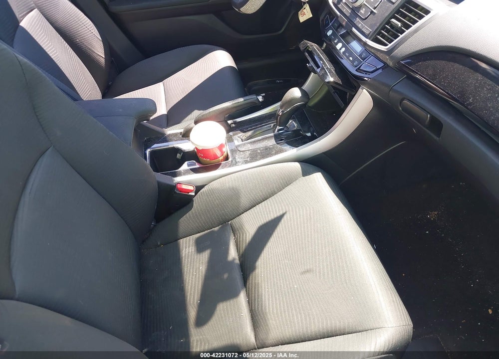 2016 HONDA ACCORD VIN: 1HGCR2F35GA146609