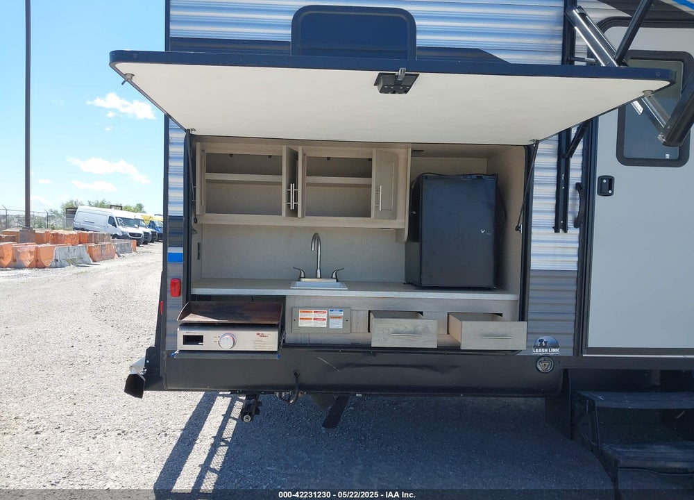 2022 COACHMEN R CATALINA L VIN: 5ZT2CAXB0NX023577