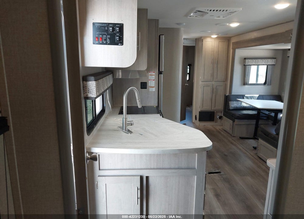 2022 COACHMEN R CATALINA L VIN: 5ZT2CAXB0NX023577