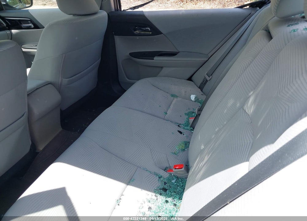 2016 HONDA ACCORD VIN: 1HGCR2F38GA084140