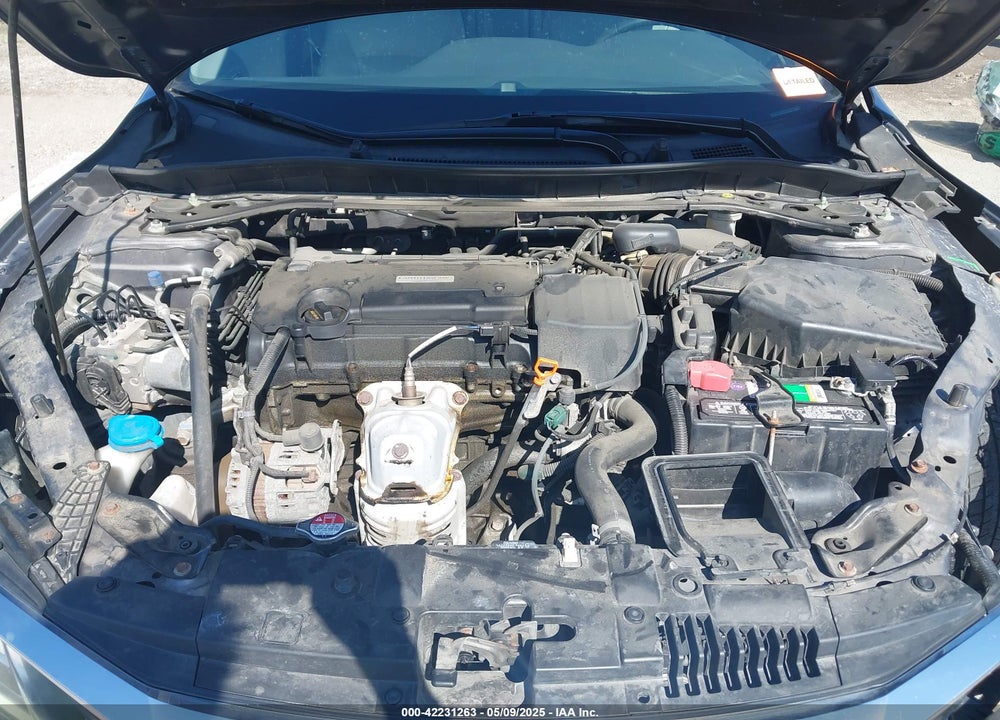 2016 HONDA ACCORD EX-L VIN: 1HGCR2F96GA221922
