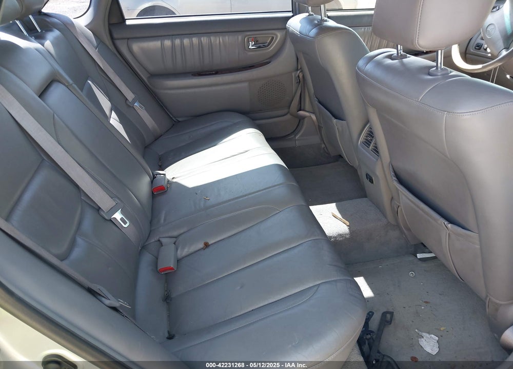 2000 TOYOTA AVALON VIN: 4T1BF28BXYU104231