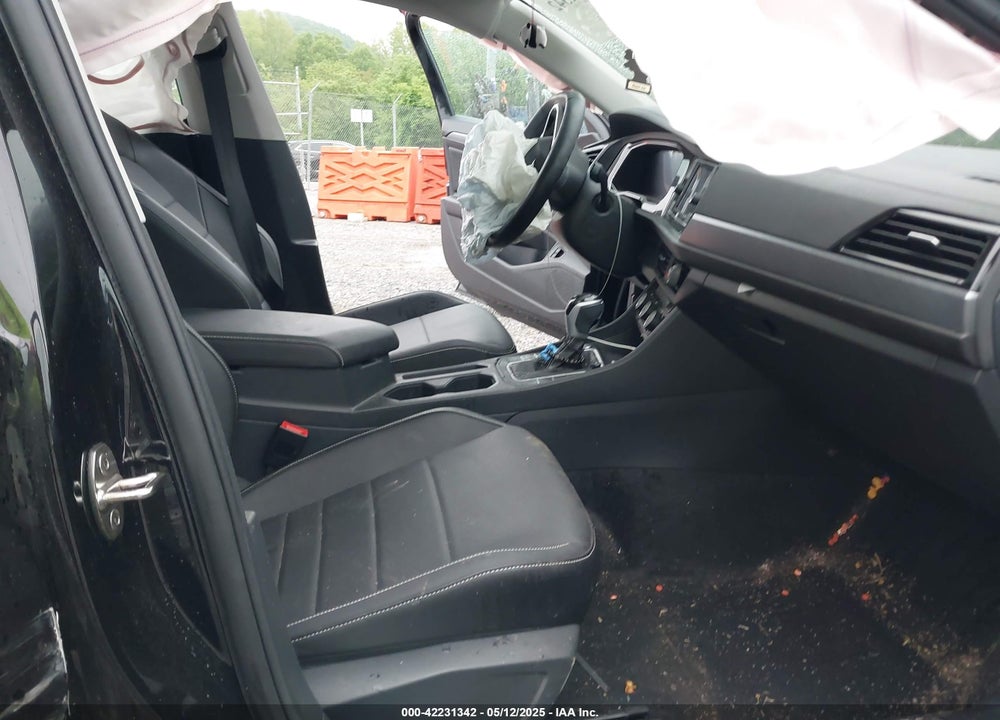 2023 VOLKSWAGEN JETTA VIN: 3VW7M7BUXPM061694