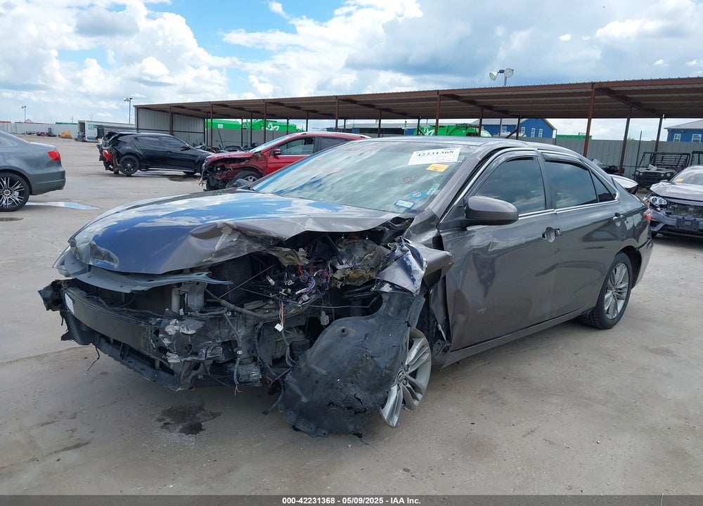 2015 TOYOTA CAMRY SE VIN: 4T1BF1FK8FU114881