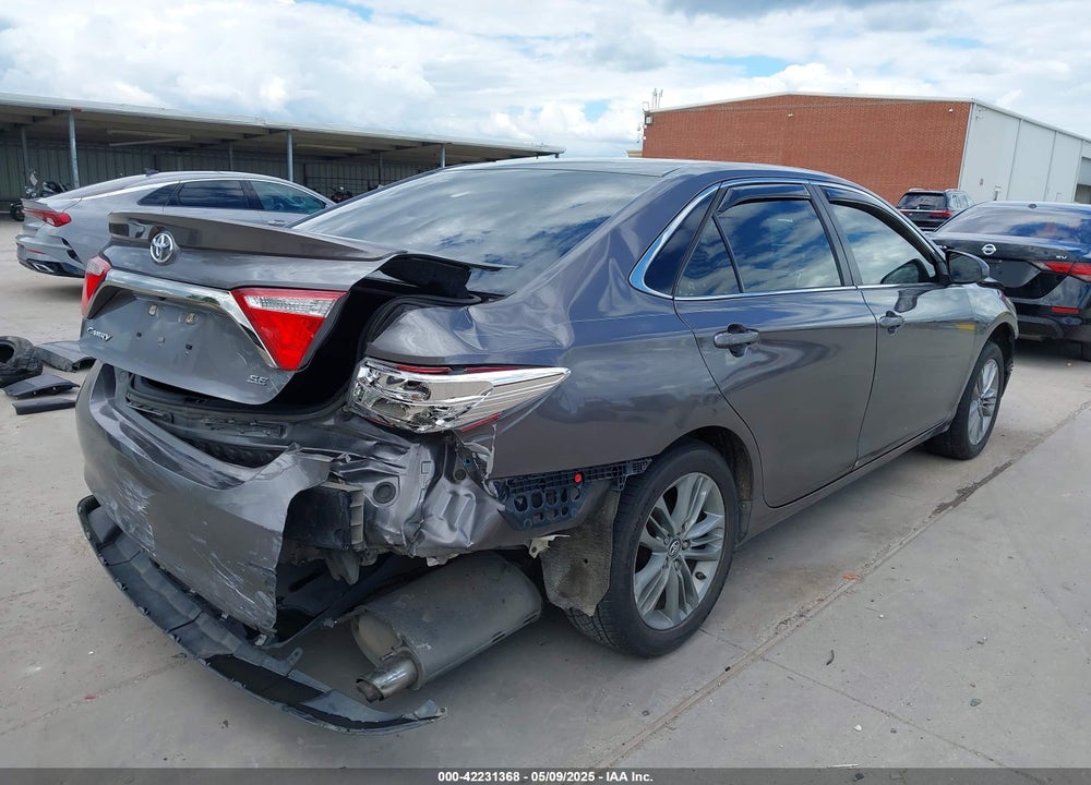 2015 TOYOTA CAMRY SE VIN: 4T1BF1FK8FU114881