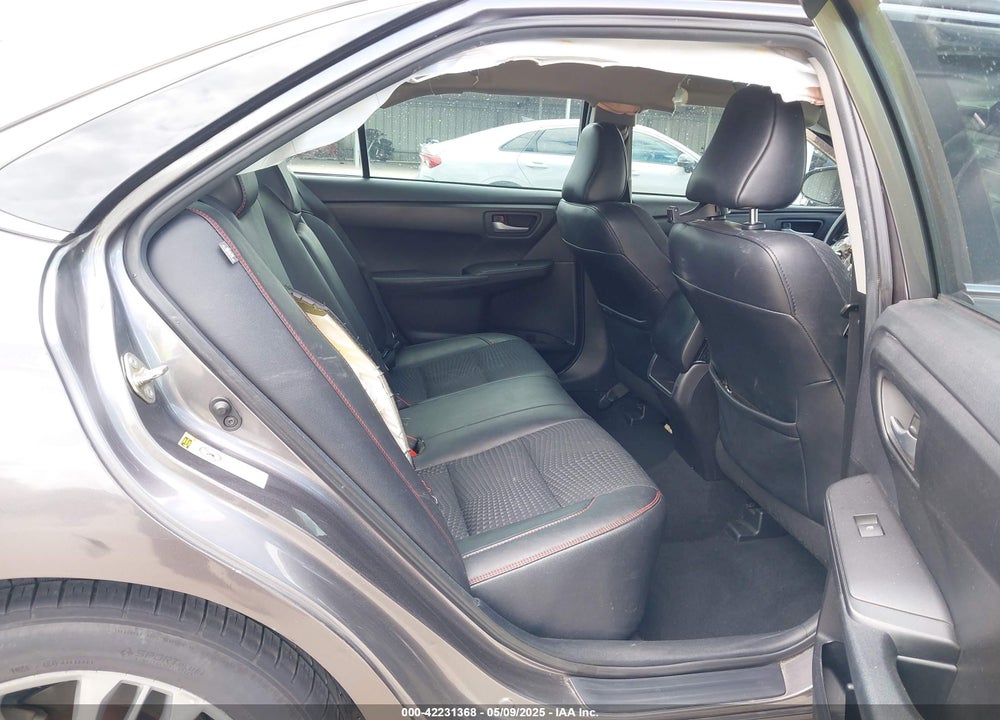 2015 TOYOTA CAMRY SE VIN: 4T1BF1FK8FU114881