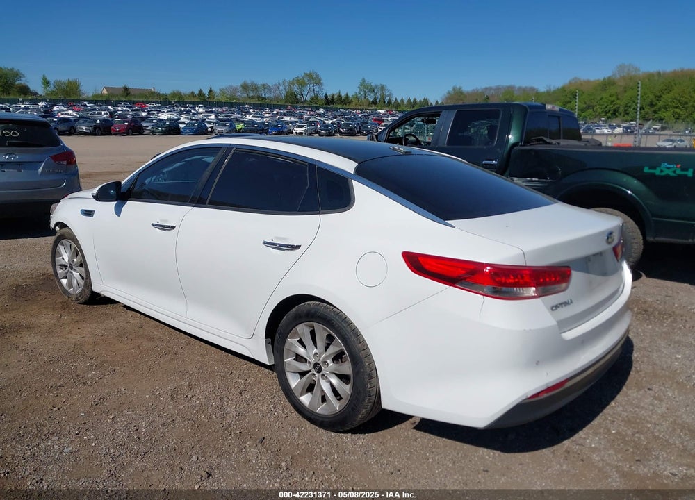 2016 KIA OPTIMA EX VIN: 5XXGU4L31GG053573
