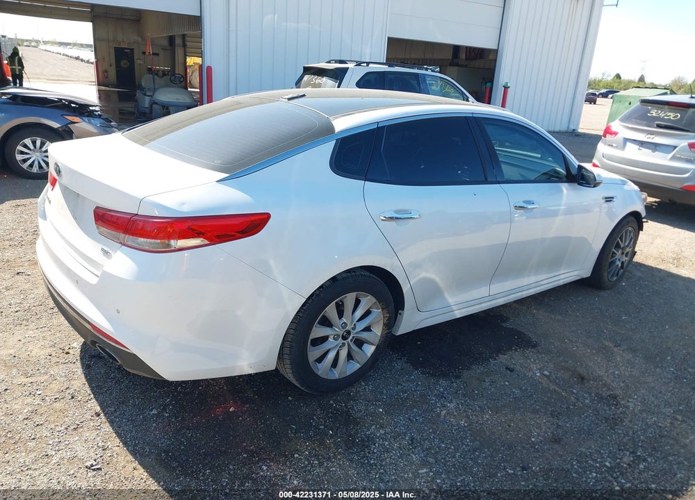 2016 KIA OPTIMA EX VIN: 5XXGU4L31GG053573