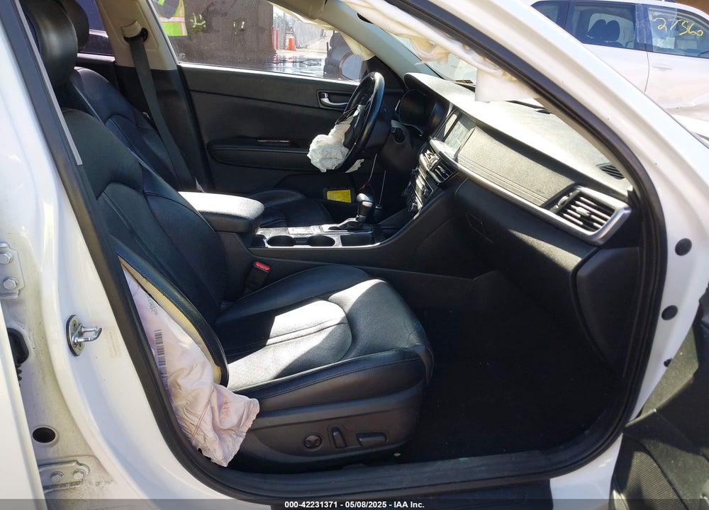 2016 KIA OPTIMA EX VIN: 5XXGU4L31GG053573