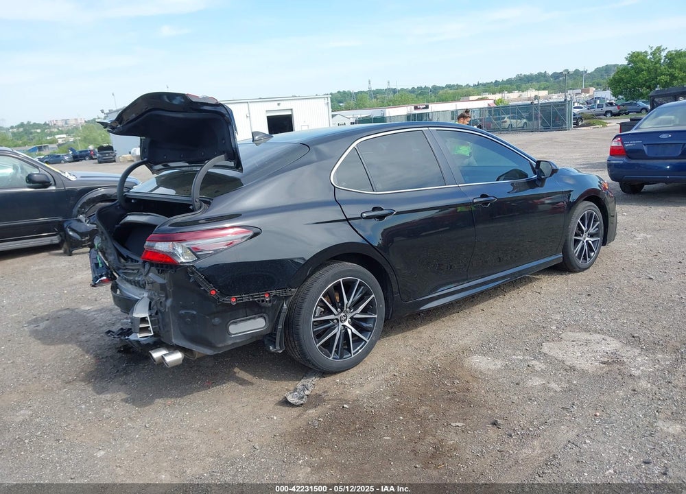 2021 TOYOTA CAMRY SE VIN: 4T1G11AK8MU609008