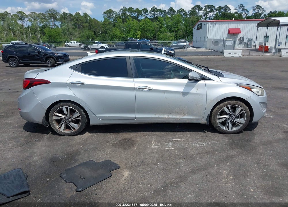 2015 HYUNDAI ELANTRA VIN: KMHDH4AE3FU357147