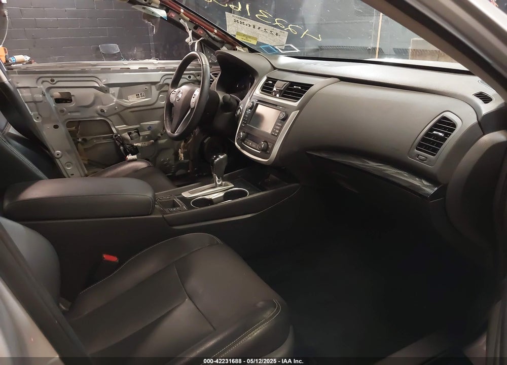 2017 NISSAN ALTIMA VIN: 1N4AL3APXHC228371