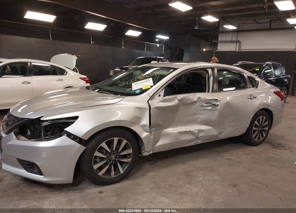 2017 NISSAN ALTIMA VIN: 1N4AL3APXHC228371