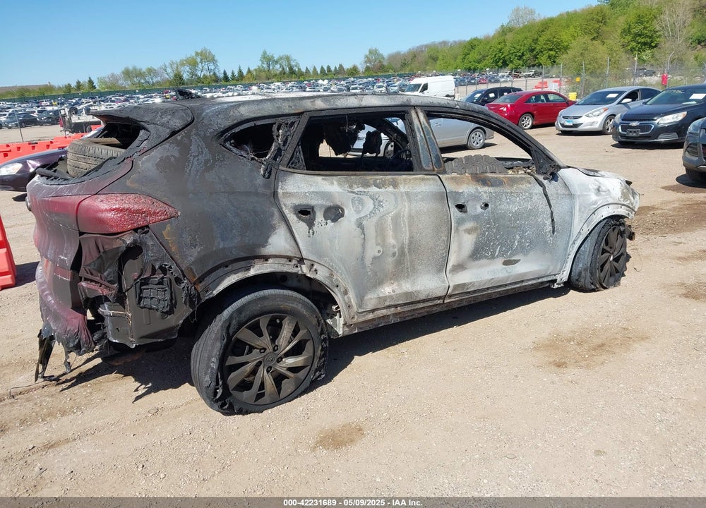 2019 HYUNDAI TUCSON VIN: KM8J2CA49KU990476