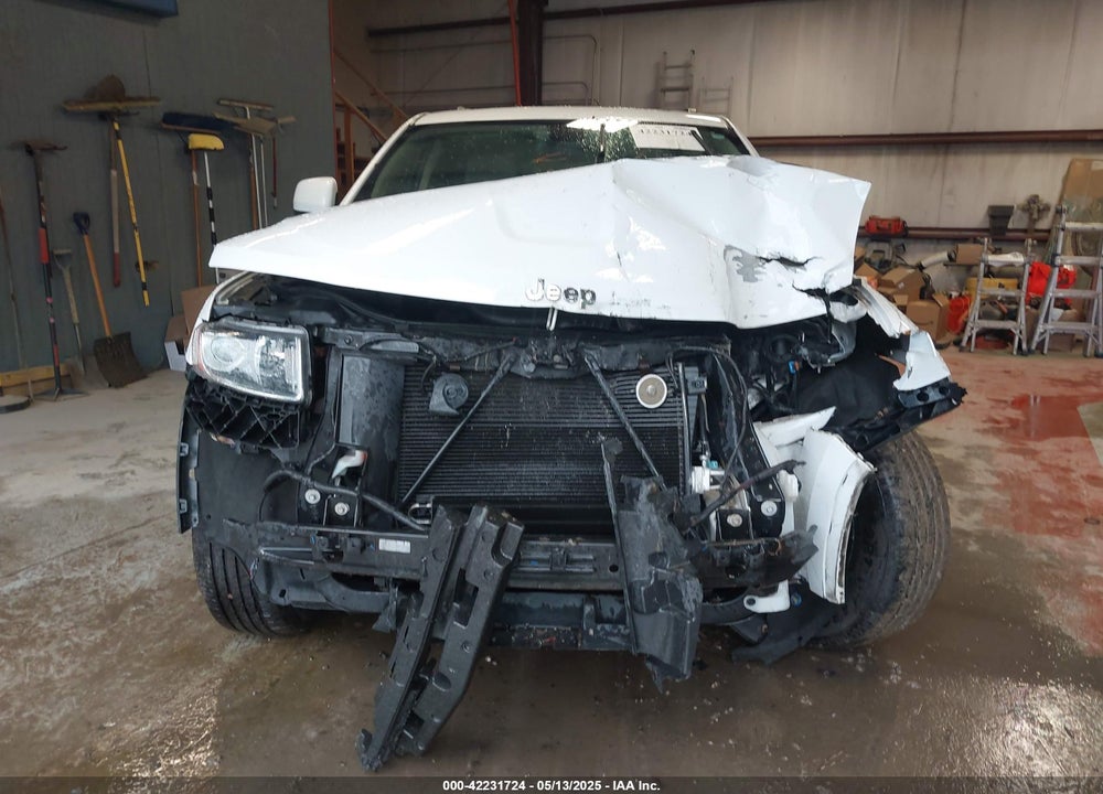 2014 JEEP GRAND CHEROKEE LAREDO VIN: 1C4RJEAG1EC307518