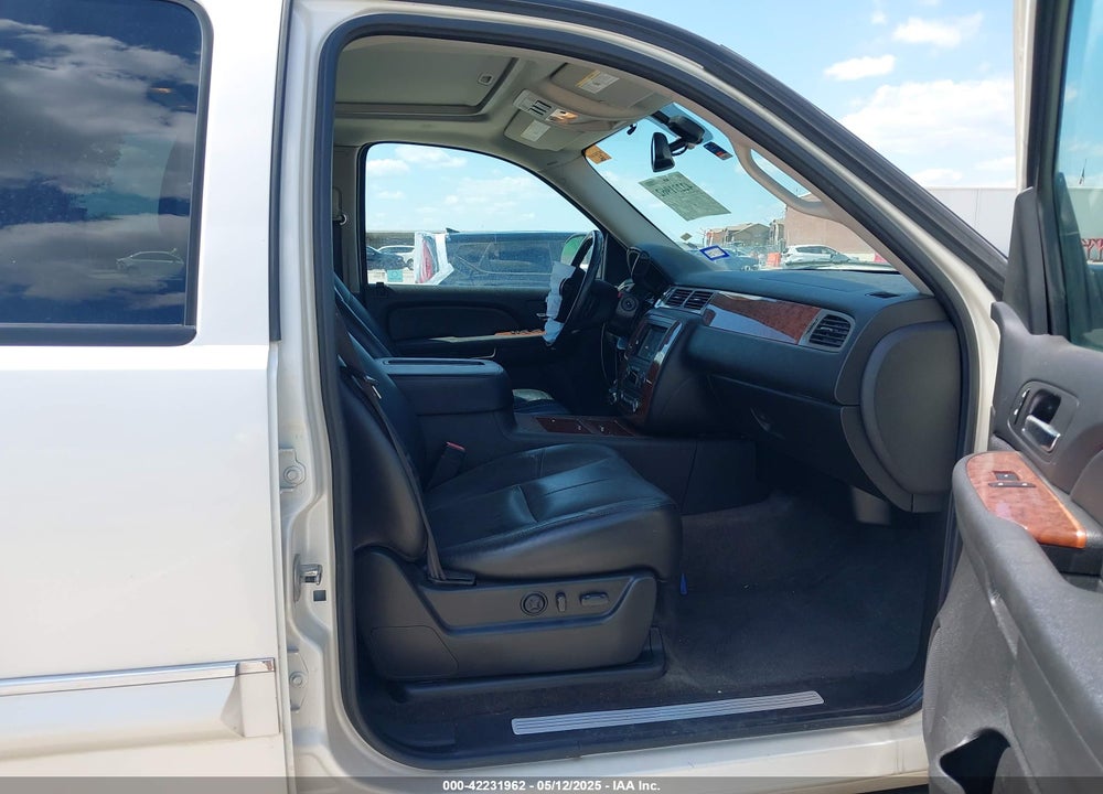 2008 CHEVROLET TAHOE LTZ VIN: 1GNFK13088R237419